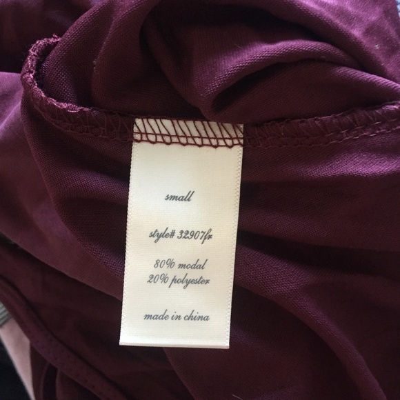 FRANCESCA'S Maroon Criss Cross Drape Tank Top - Picture 8 of 9
